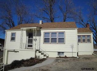 4724 A St, Omaha, NE 68106