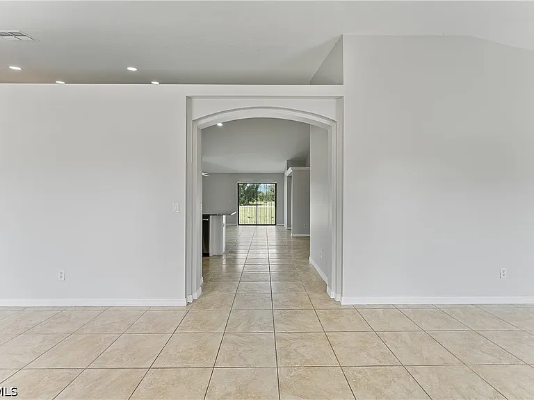 1240 NW 22nd Pl — Photo 11