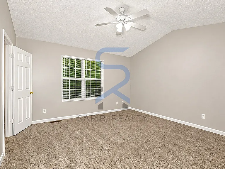 5791 Strathmoor Manor Cir — Photo 9