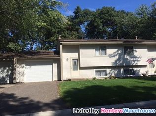 12282 Eagle St NW, Coon Rapids, MN 55448