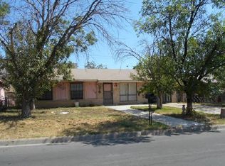 1023 Yota Dr, Eagle Pass, TX 78852