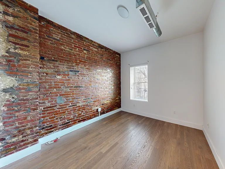 22 Granite St #2L — Photo 10