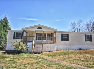 204 Dalton Jackson Ln, Lexington, NC 27295
