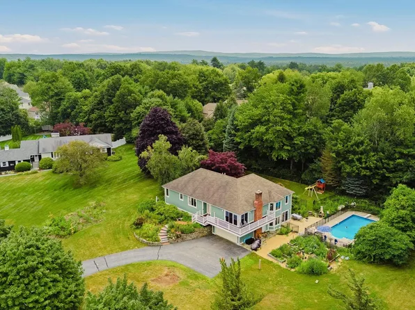 2 Fairview Drive, Concord, NH 03301