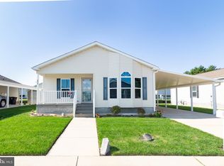 2017 Ocean Ln, Williamstown, NJ 08094