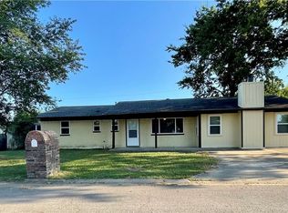 1107 E St, Barling, AR 72923