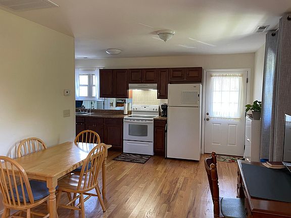 4th image of 807A Temon St #A