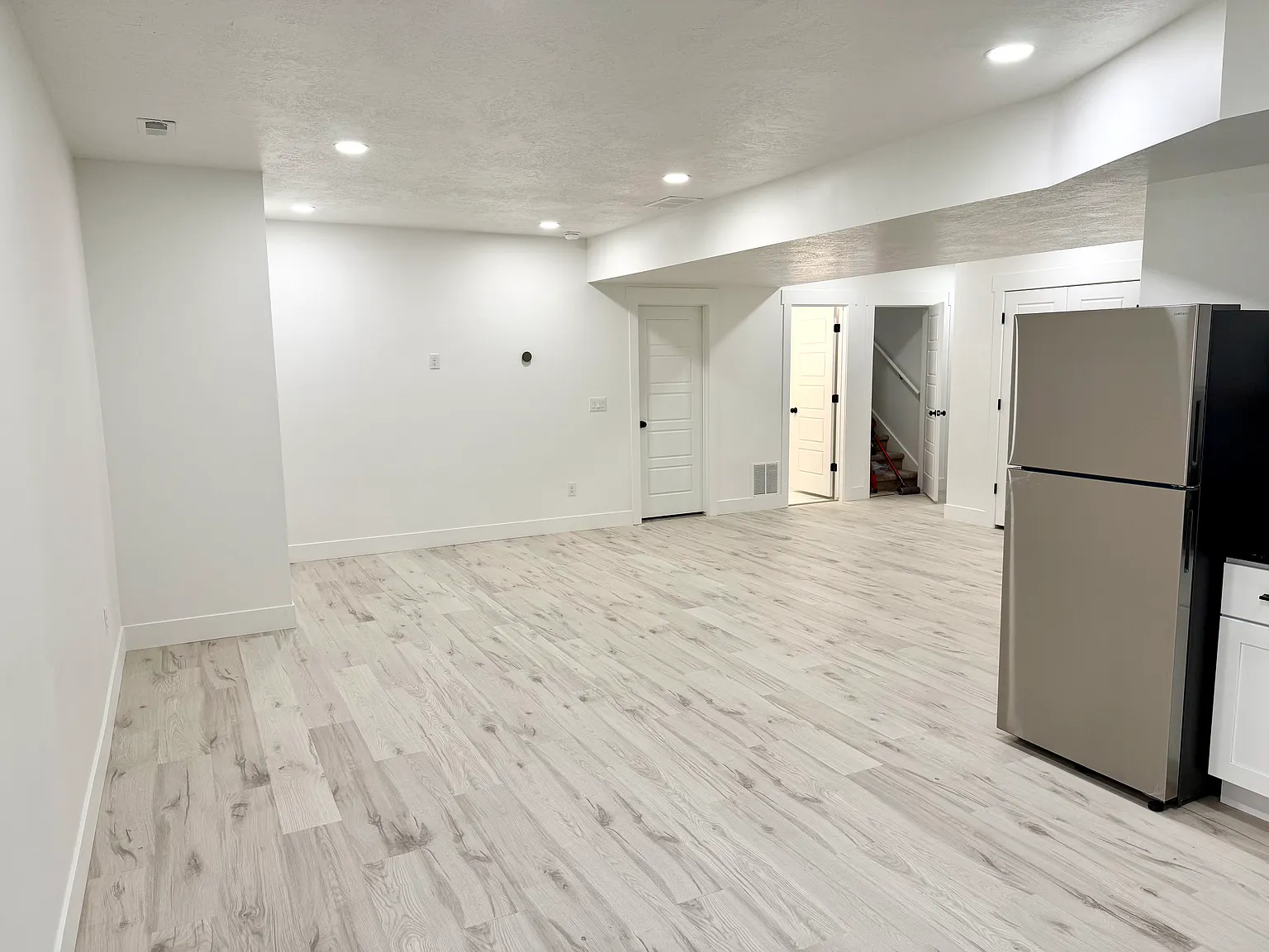 2 bed, 1240 sqft, $1,650 — Photo 3