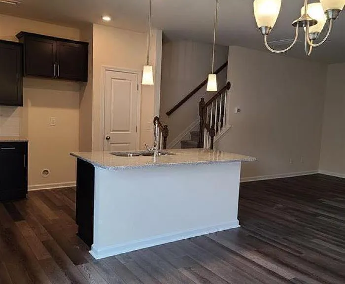 401 Purdue Dr — Photo 10