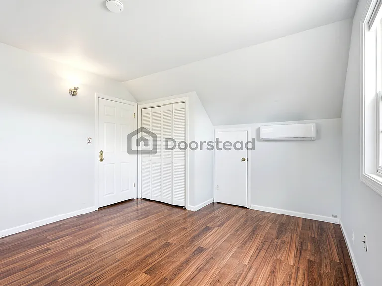 191 Pickwick Dr — Photo 22