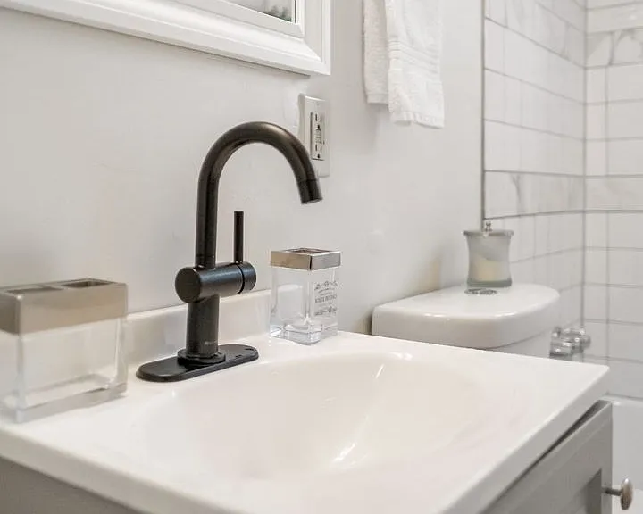826 Walnut St — Photo 18