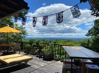 42 Day Rd, Woodstock, NY 12498