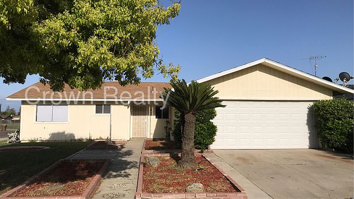 2nd image of 1850 S Balboa St