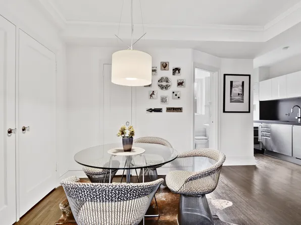 365 West 20th Street image 6 of 16