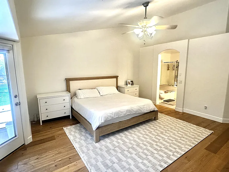 723 W Leah Ct — Photo 11