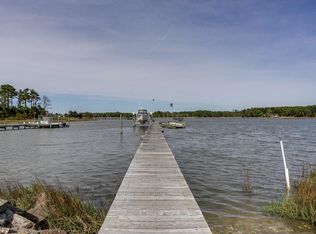 34 Finns Point Ln, Hampton, VA 23669