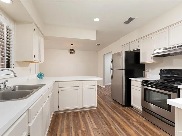 1218 Bluebird Ave — Photo 11