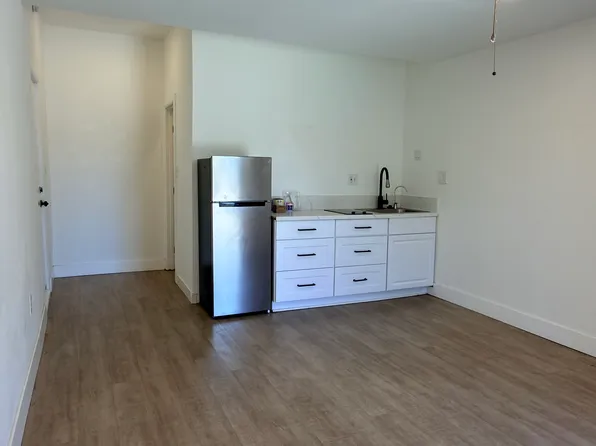 1416 El Prado Pl #A, Escondido, CA 92027