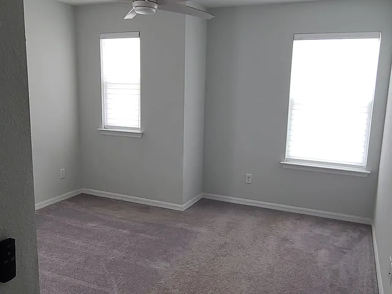 137 Aberdeen St — Photo 17