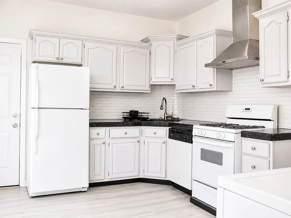173 Prospect Ave #3