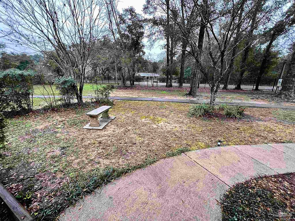 9345 Chisholm Rd Pensacola FL Zillow