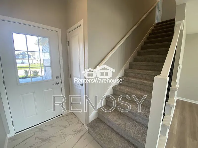 7000 Lake Ridge Ave #13 — Photo 4