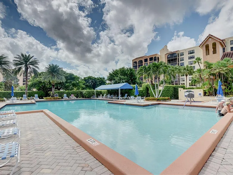 7194 Promenade Dr #102 — Photo 48