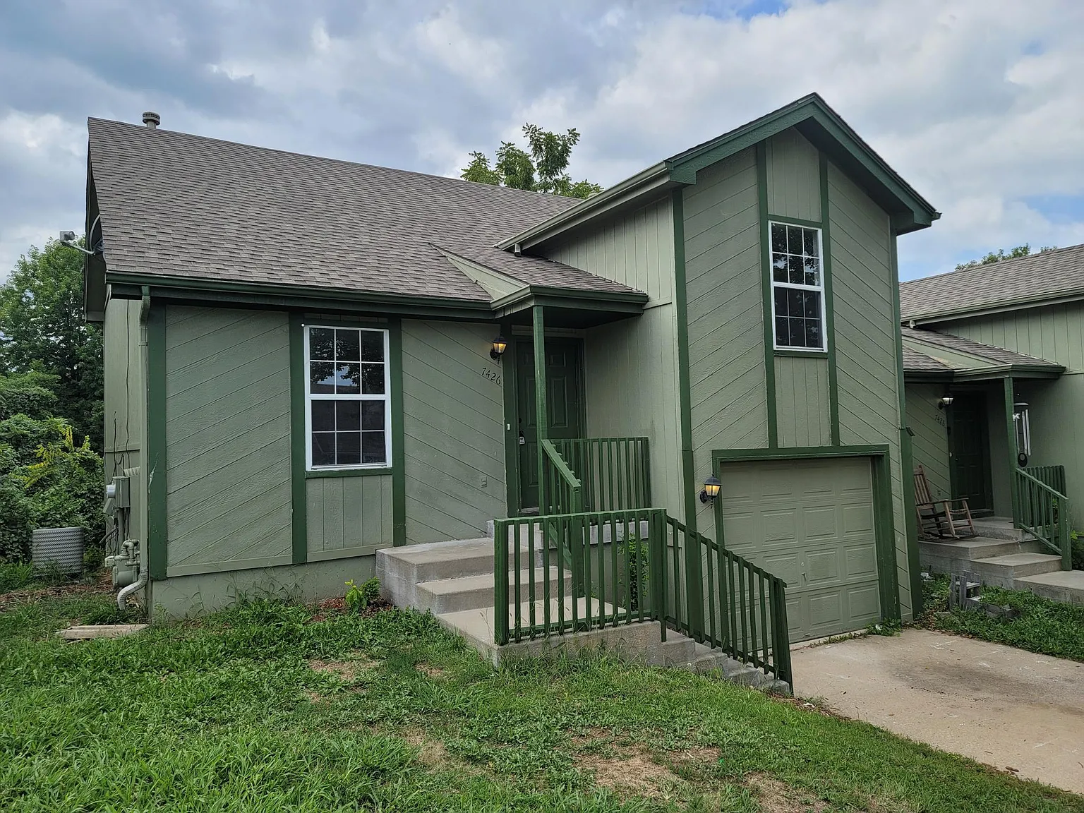 3 bed, 1200 sqft, $1,695 — Photo 2