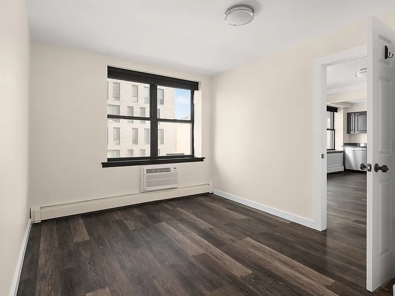 133 Essex St #501 — Photo 8