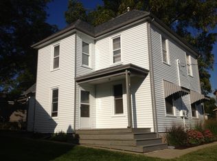 1867 Grace St, Dubuque, IA