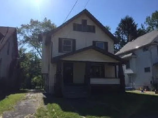 382 Homewood Ave SE photo 1