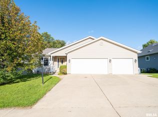 514 S Denver Ct, Peoria, IL 61607