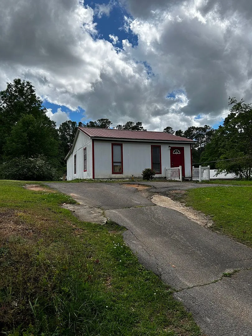 1005 East Ladiga Street, Jacksonville, Al 36265 — Photo 1