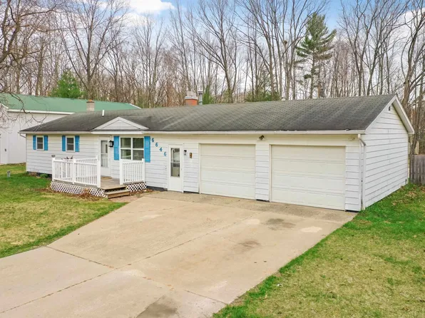 6646 W Goose Lake Rd, Lake City, MI 49651