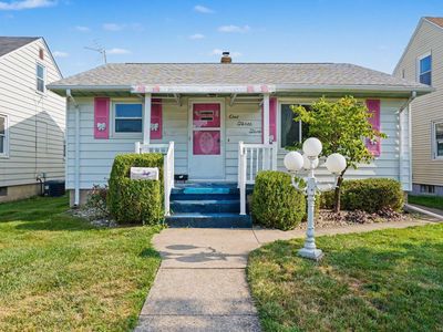 132 E 16th St, Mishawaka, IN, 46544
