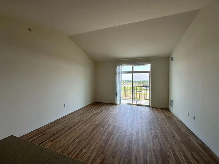 Colorado Commons - 143 N Wildwood St — Photo 24