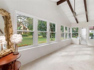 1094 Forest Lakes DR, NAPLES, FL 34105