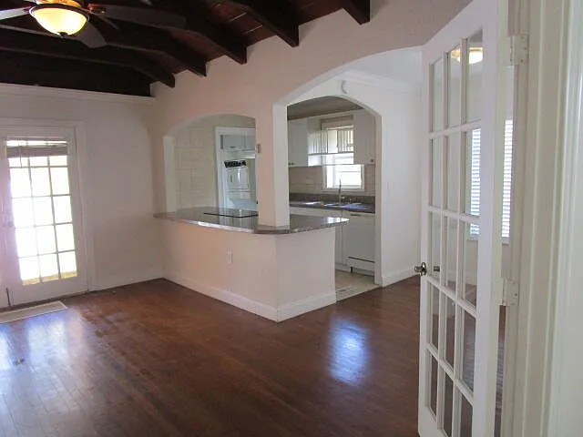 2 bed, 2.0 bath, 2307 sqft, $3,500 — Photo 1