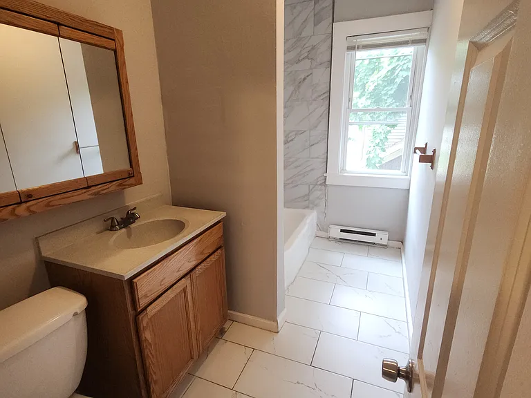 73 Hollywood St #2L — Photo 12