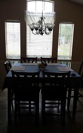 3rd image of 2836 Sommerset Dr