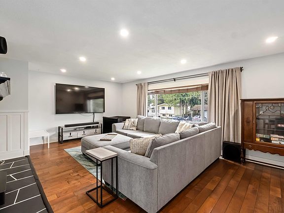 5th image of 12066 Glenhurst St