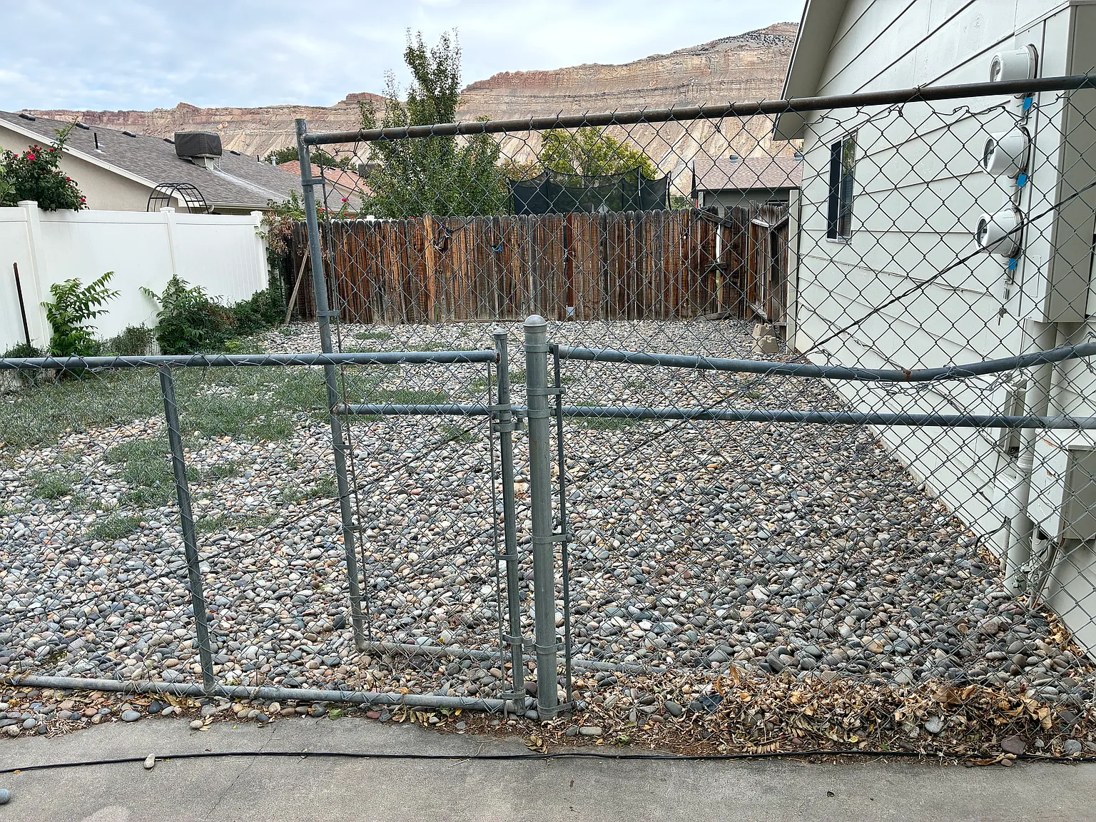 2 bed, 840 sqft, $1,300 — Photo 3