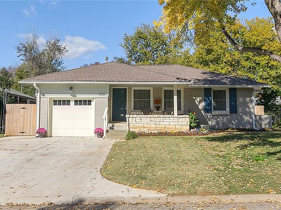 3rd image of 1413 Carlisle Ct