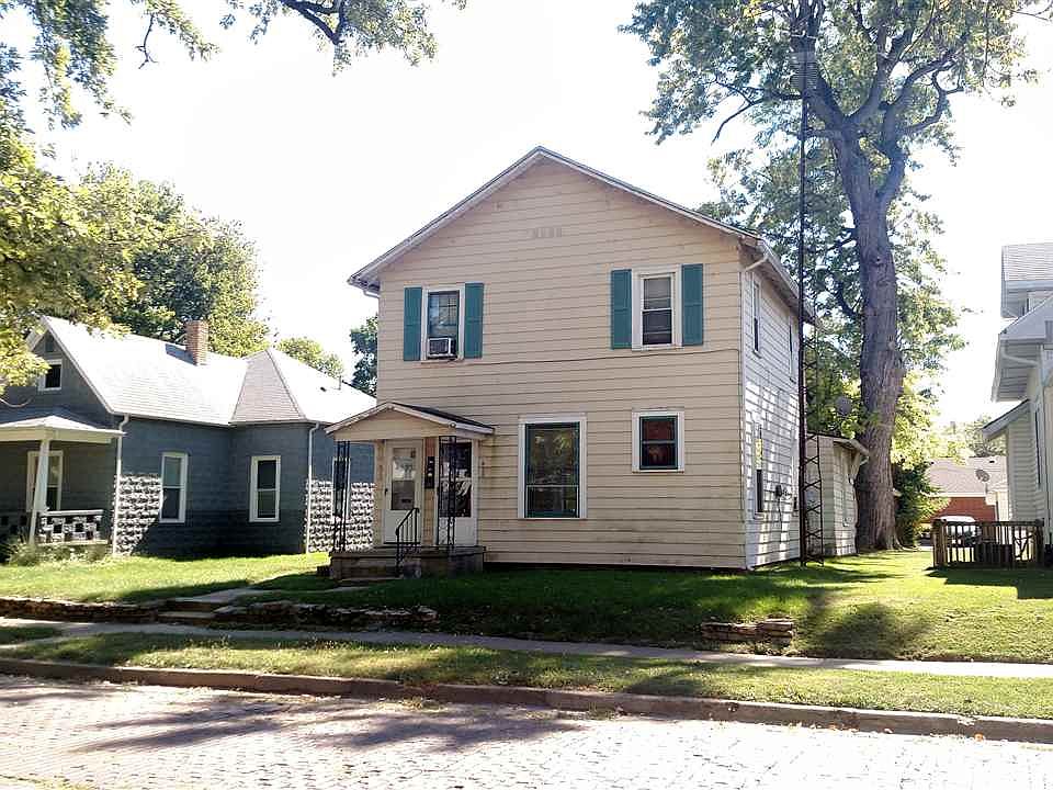1st image of 823 W North St #825