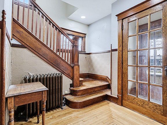 3rd image of 532 S Westnedge Ave
