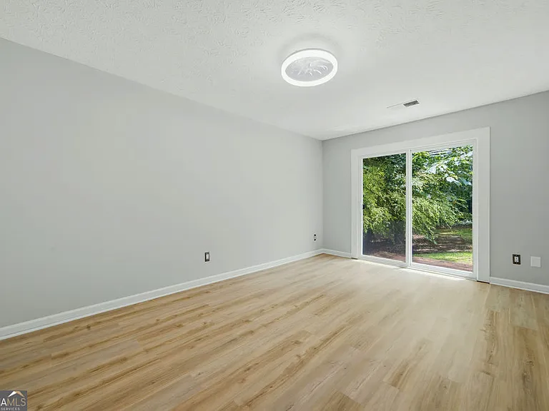 210 Meadow Run — Photo 22