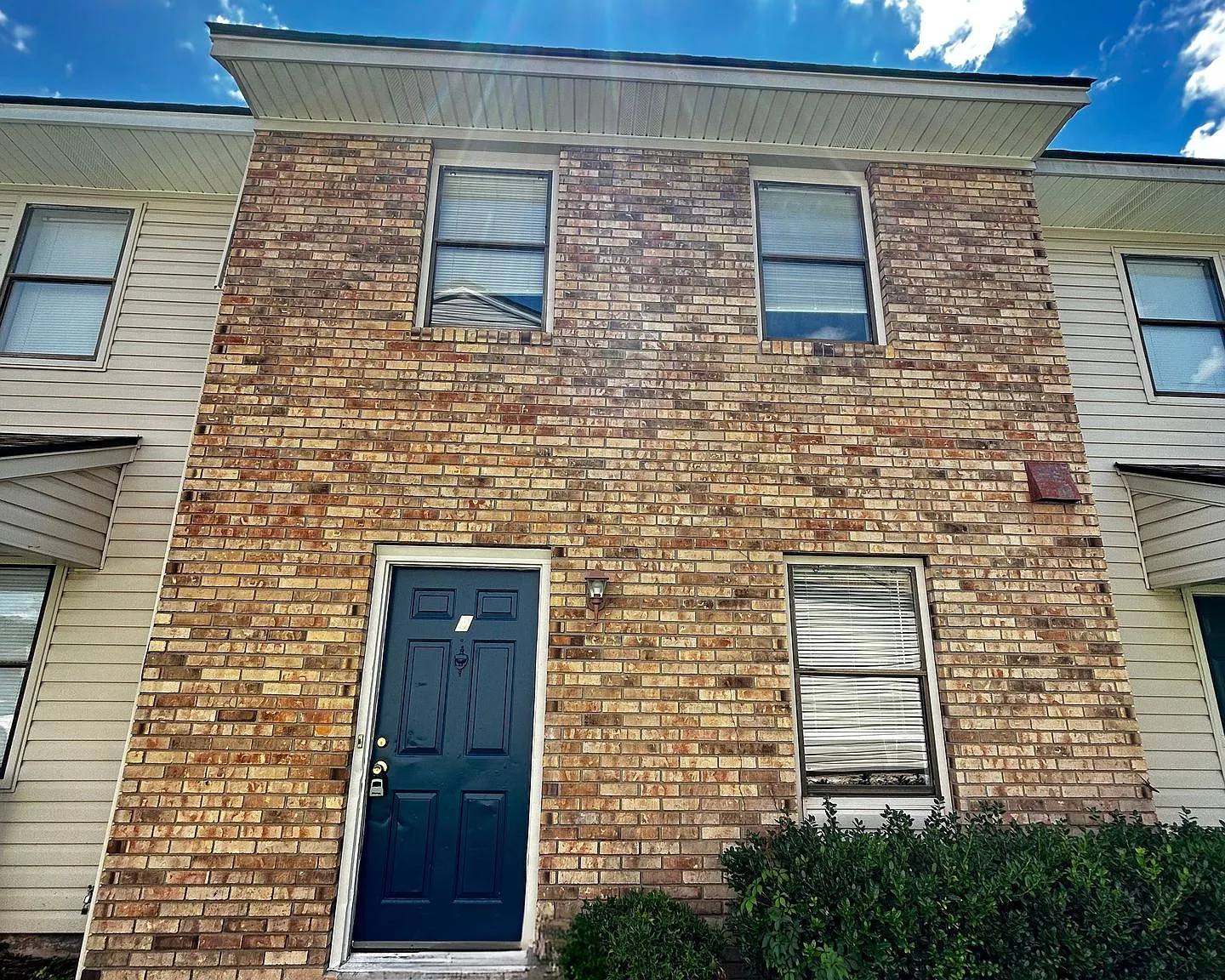 Willow Trace Apartments — Photo 1