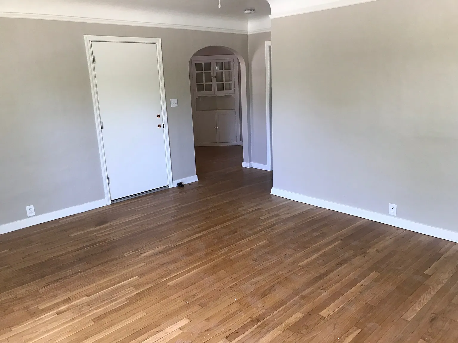 1 bed, 1.0 bath, 730 sqft, $1,150 — Photo 1