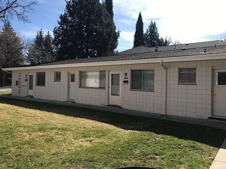 1805 N Harrison Blvd — Photo 12
