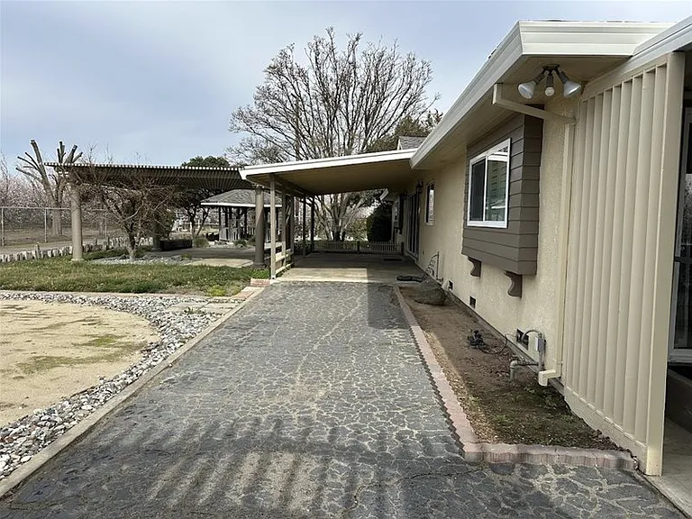 5815 Morgan Rd — Photo 30